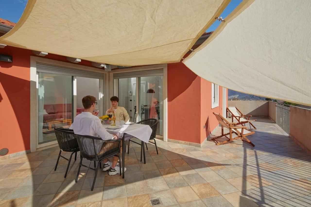 Residenza Ai Ferrari Appartement Riva del Garda Buitenkant foto